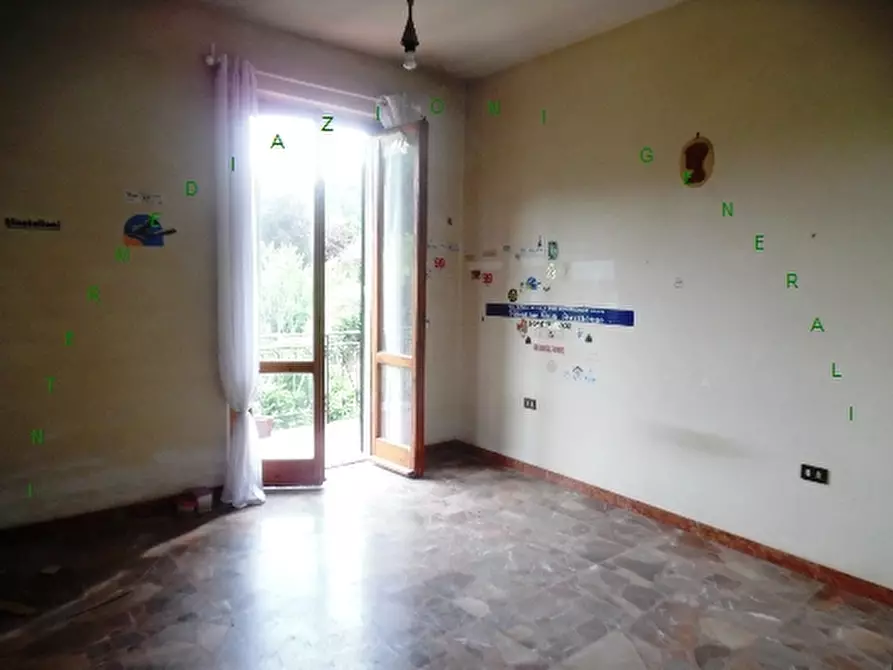 Immagine 8 di Villa in vendita  a Borgo San Lorenzo