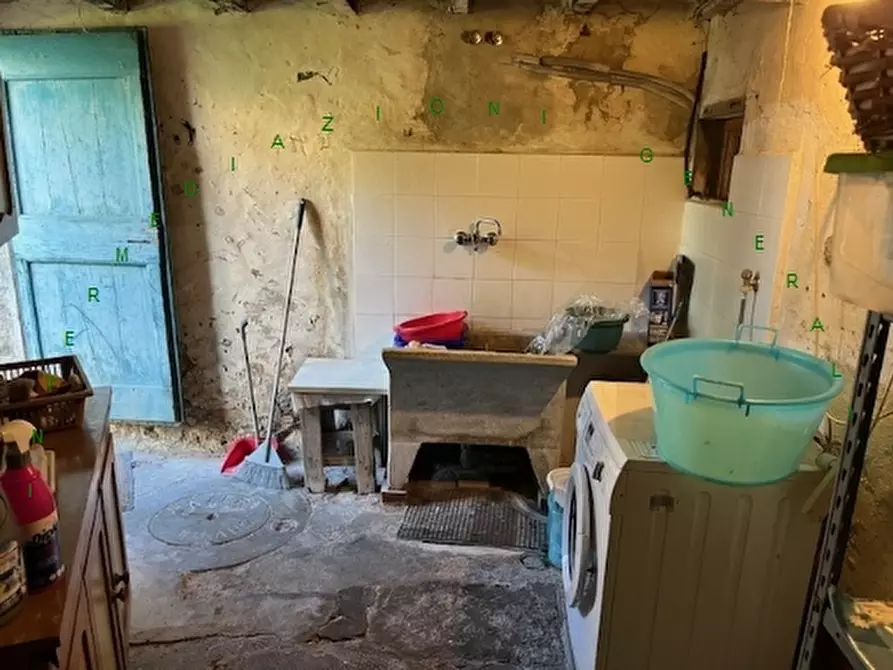 Immagine 10 di Villa in vendita  a Barberino Di Mugello