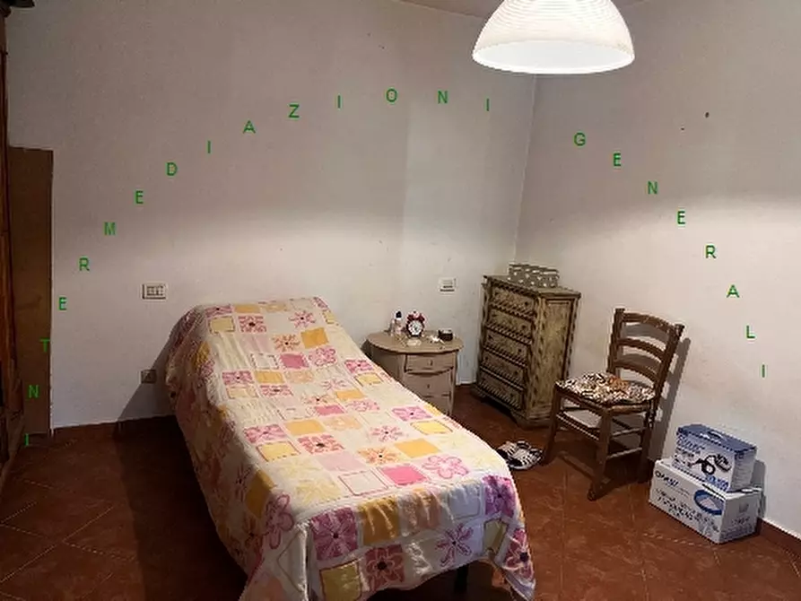 Immagine 6 di Villa in vendita  a Vicchio