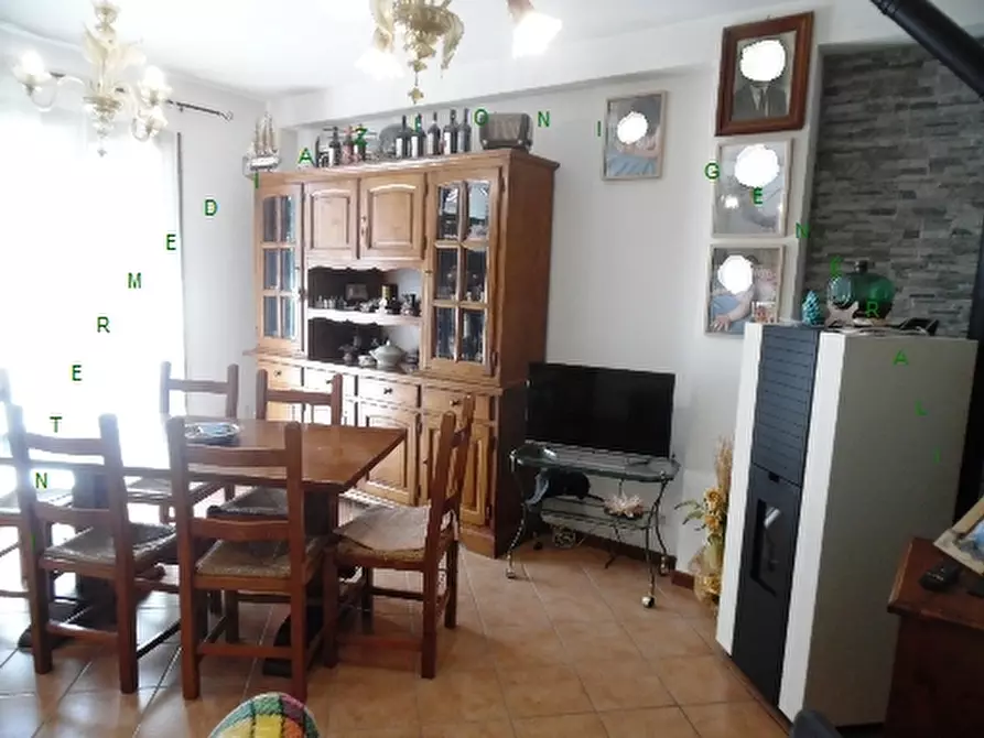 Immagine 2 di Villa in vendita  a Borgo San Lorenzo