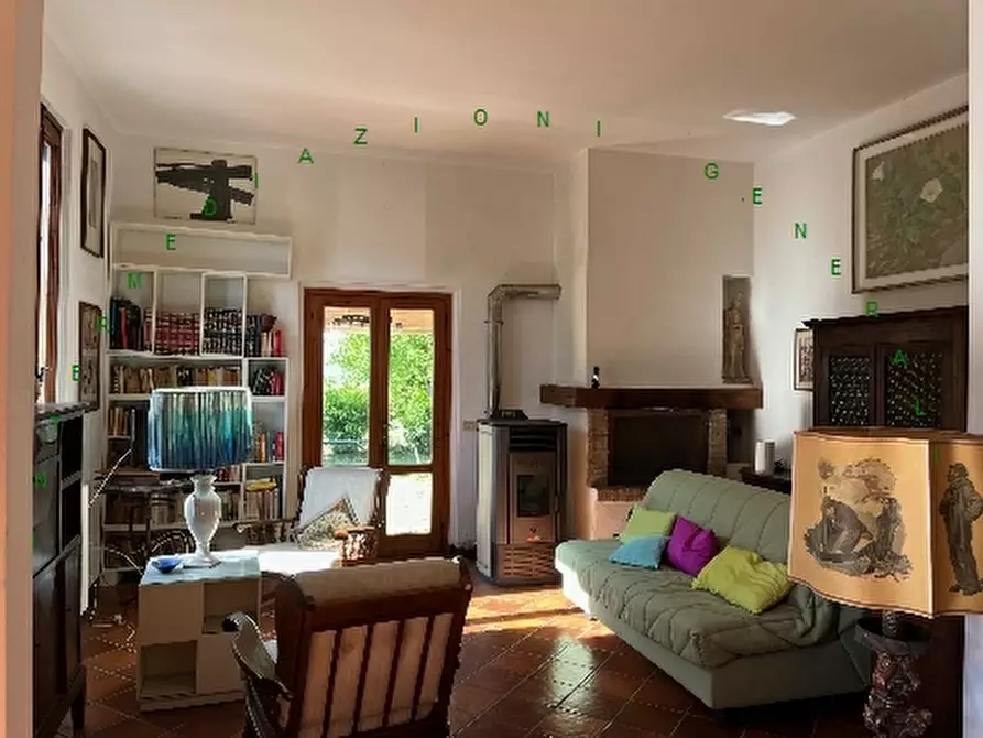 Immagine 8 di Villa in vendita  a Scarperia E San Piero