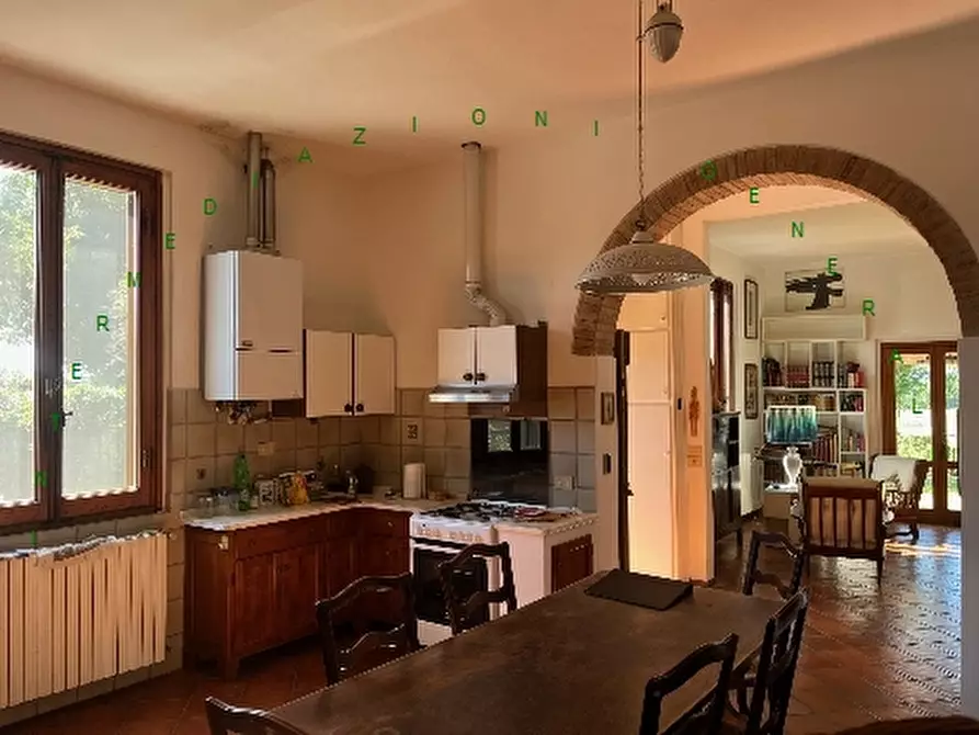 Immagine 12 di Villa in vendita  a Scarperia E San Piero