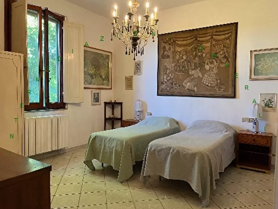 Immagine 18 di Villa in vendita  a Scarperia E San Piero