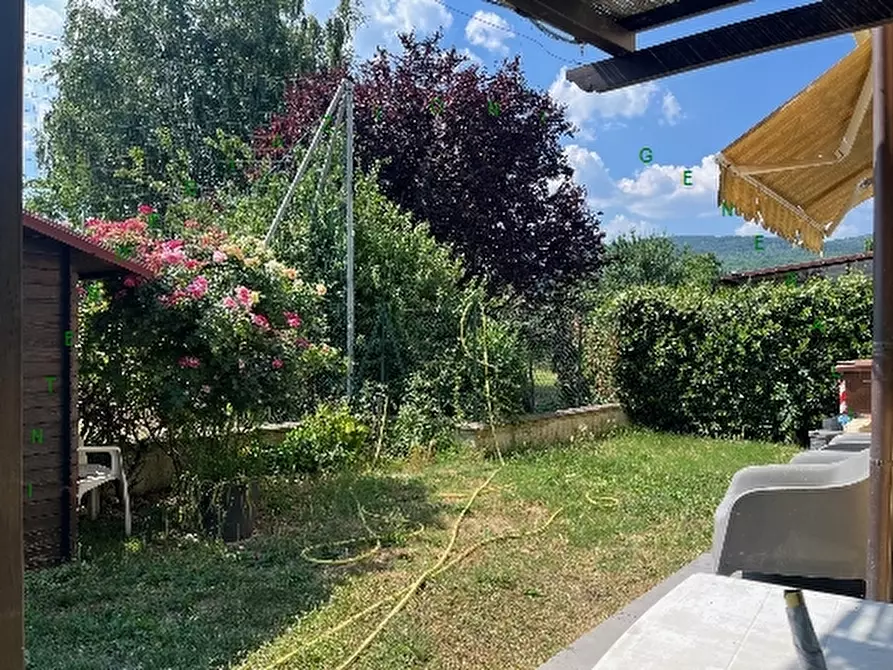 Immagine 3 di Villa in vendita  a Scarperia E San Piero