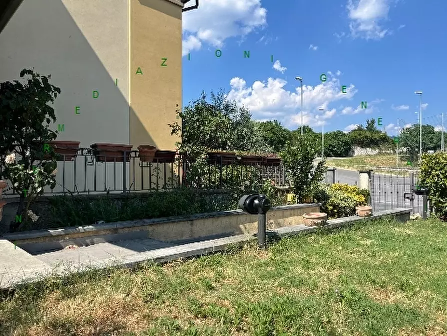 Immagine 4 di Villa in vendita  a Scarperia E San Piero