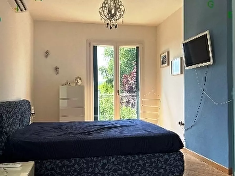 Immagine 12 di Villa in vendita  a Scarperia E San Piero