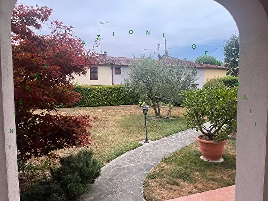 Immagine 3 di Villa in vendita  a Borgo San Lorenzo