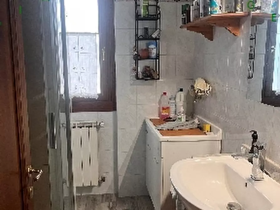 Immagine 10 di Villa in vendita  a Borgo San Lorenzo