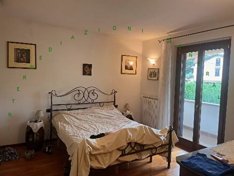 Immagine 11 di Villa in vendita  a Borgo San Lorenzo