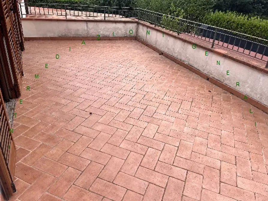 Immagine 15 di Villa in vendita  a Borgo San Lorenzo