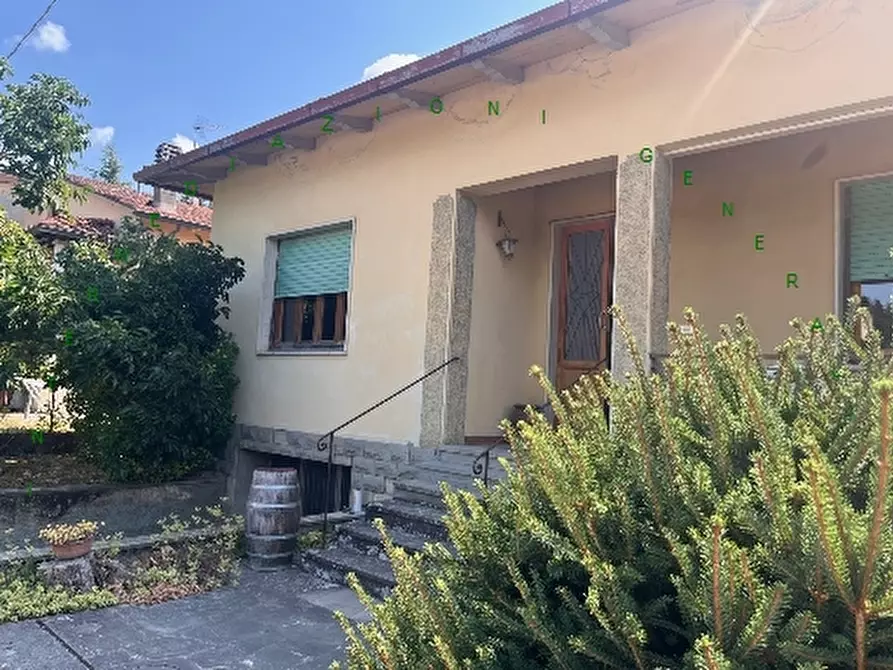 Immagine 2 di Villa in vendita  a Vicchio