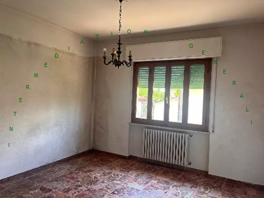 Immagine 11 di Villa in vendita  a Vicchio