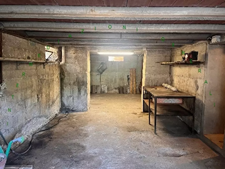 Immagine 14 di Villa in vendita  a Vicchio