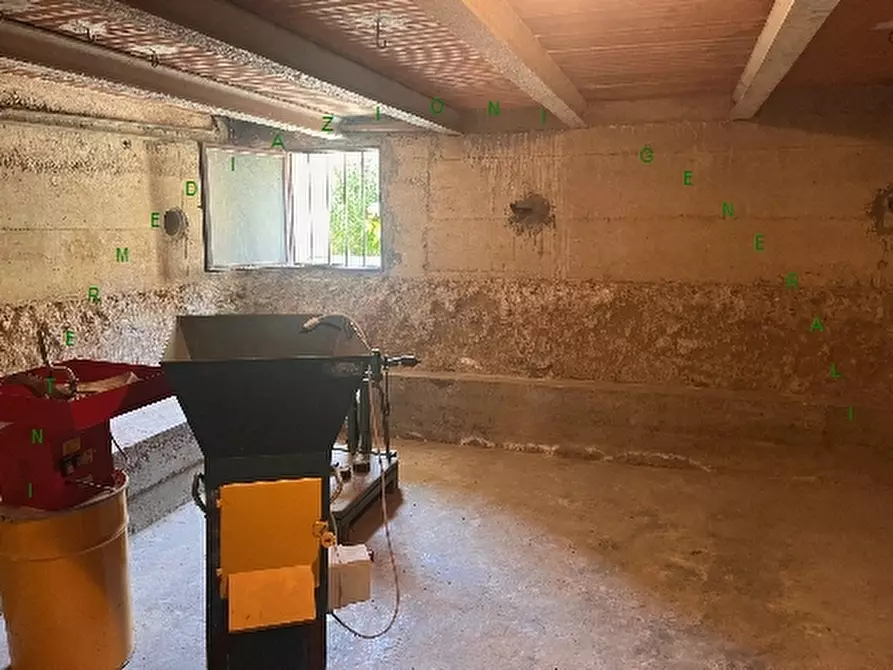 Immagine 17 di Villa in vendita  a Vicchio
