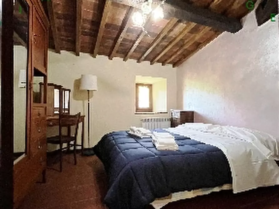 Immagine 9 di Rustico / casale in vendita  a Scarperia E San Piero