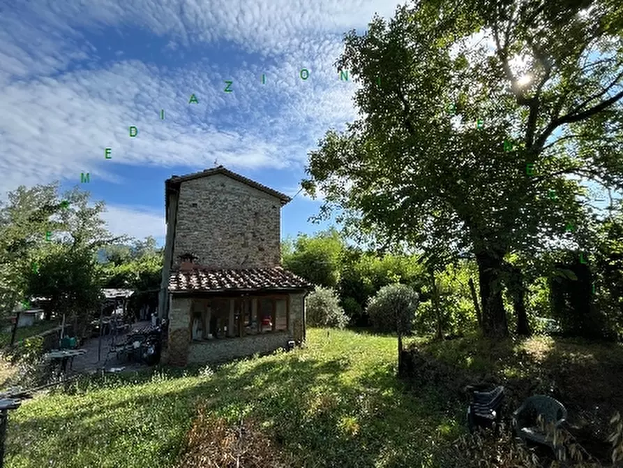 Immagine 4 di Rustico / casale in vendita  a Scarperia E San Piero