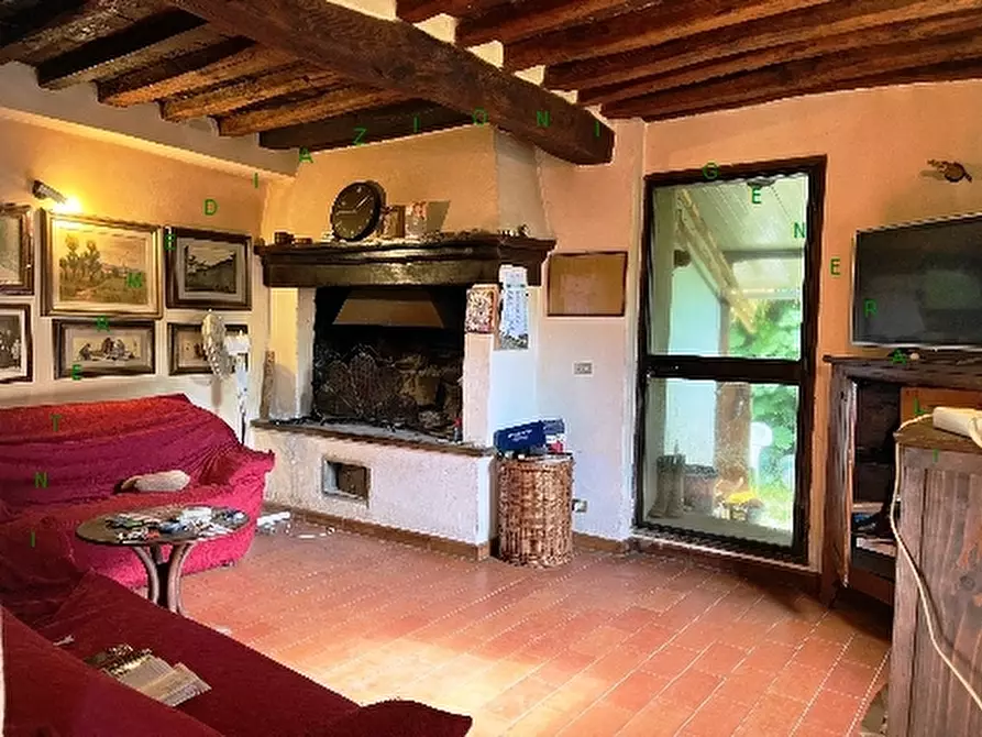 Immagine 8 di Rustico / casale in vendita  a Scarperia E San Piero