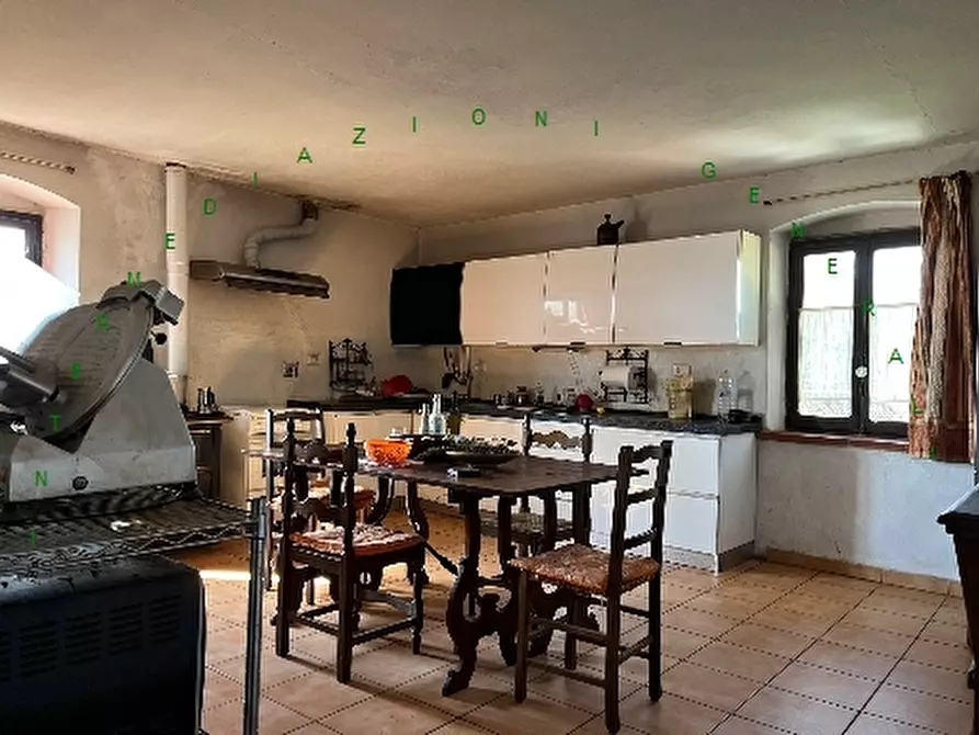 Immagine 9 di Rustico / casale in vendita  a Scarperia E San Piero