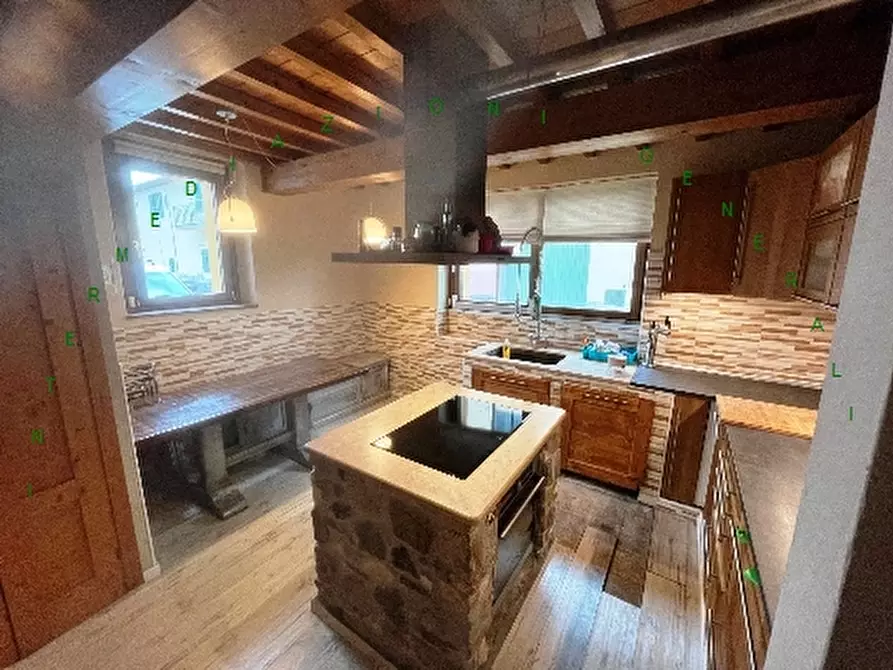 Immagine 3 di Rustico / casale in vendita  a Scarperia E San Piero