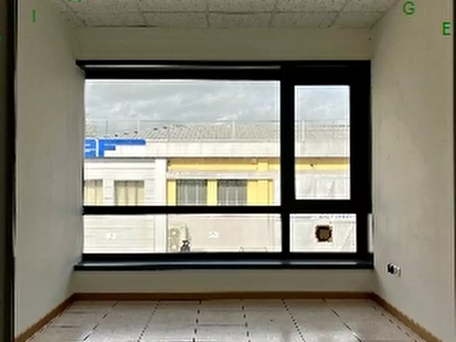 Immagine 4 di Negozio in affitto  a Borgo San Lorenzo