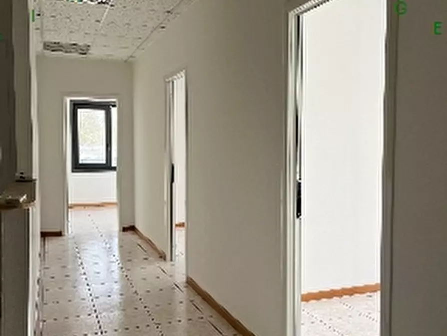 Immagine 6 di Negozio in affitto  a Borgo San Lorenzo