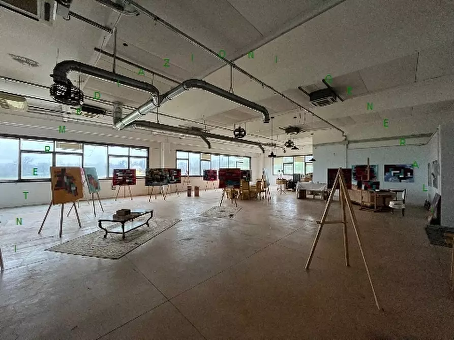 Immagine 3 di Negozio in vendita  a Vicchio