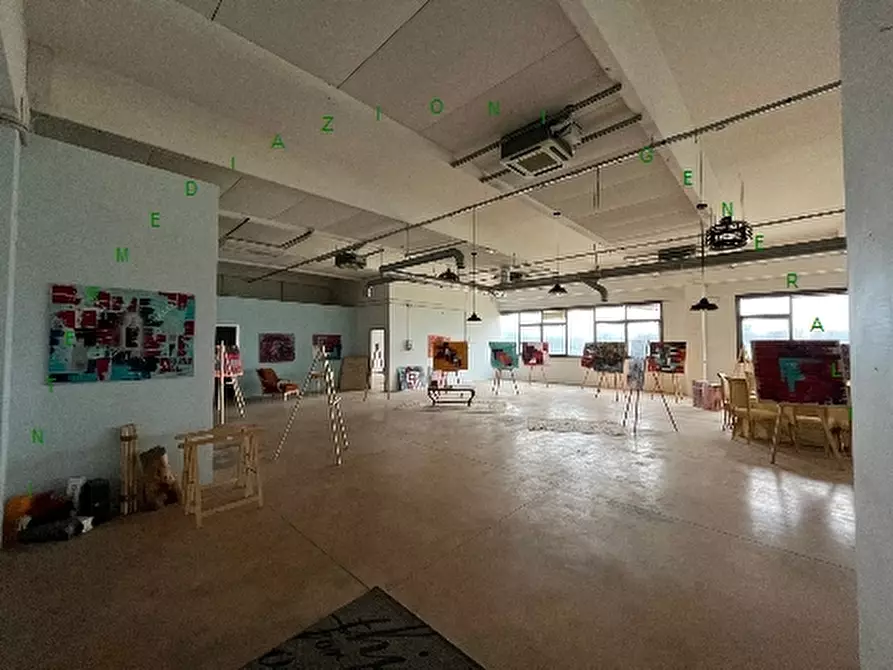 Immagine 5 di Negozio in vendita  a Vicchio