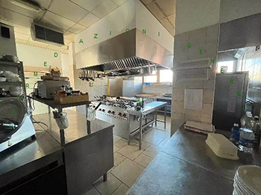 Immagine 3 di Negozio in vendita  a Borgo San Lorenzo