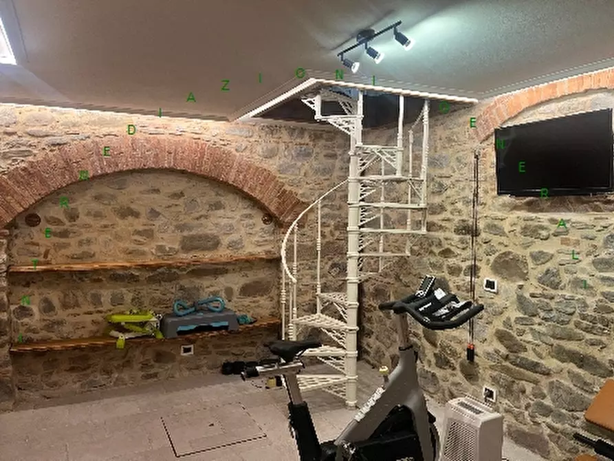 Immagine 4 di Negozio in vendita  a Vicchio