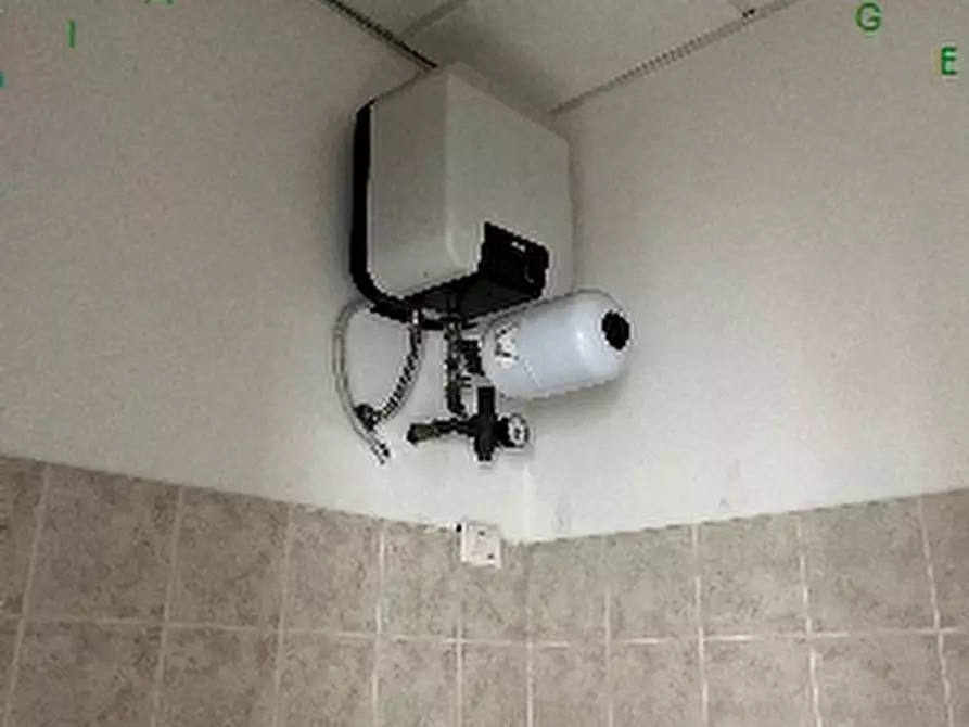 Immagine 4 di Negozio in affitto  a Borgo San Lorenzo