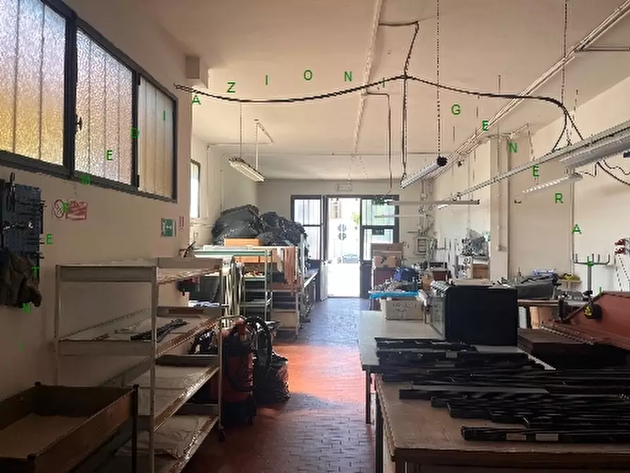 Immagine 4 di Negozio in vendita  a Vicchio