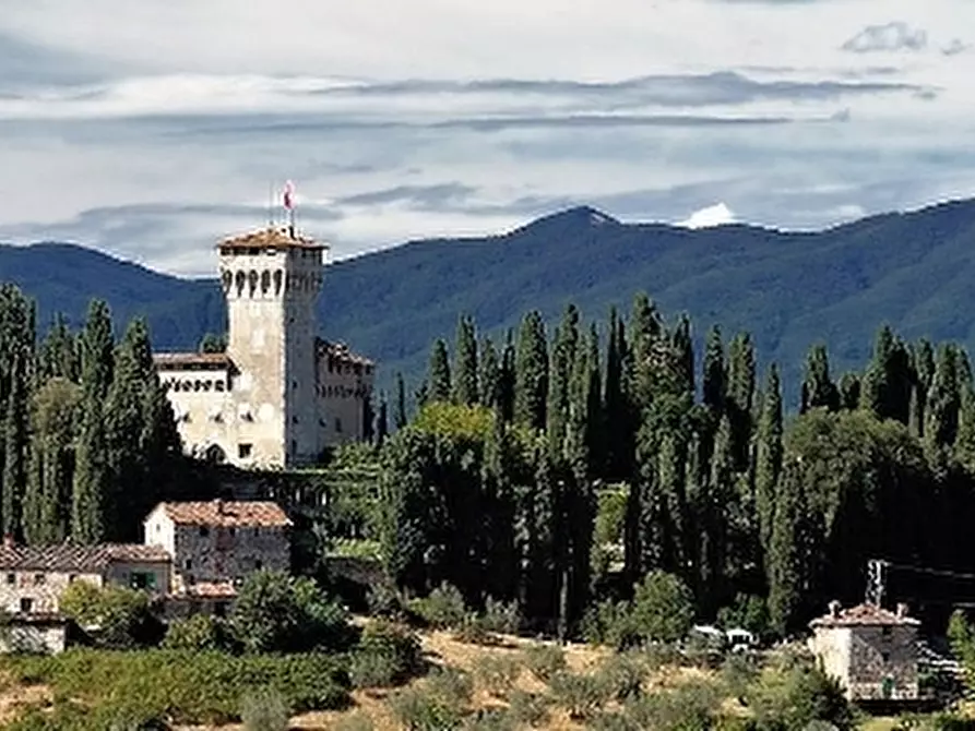 Immagine 1 di Magazzino in affitto  a Scarperia E San Piero