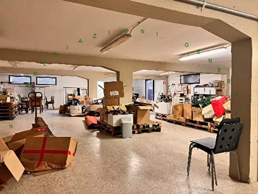 Immagine 1 di Magazzino in affitto  a Borgo San Lorenzo