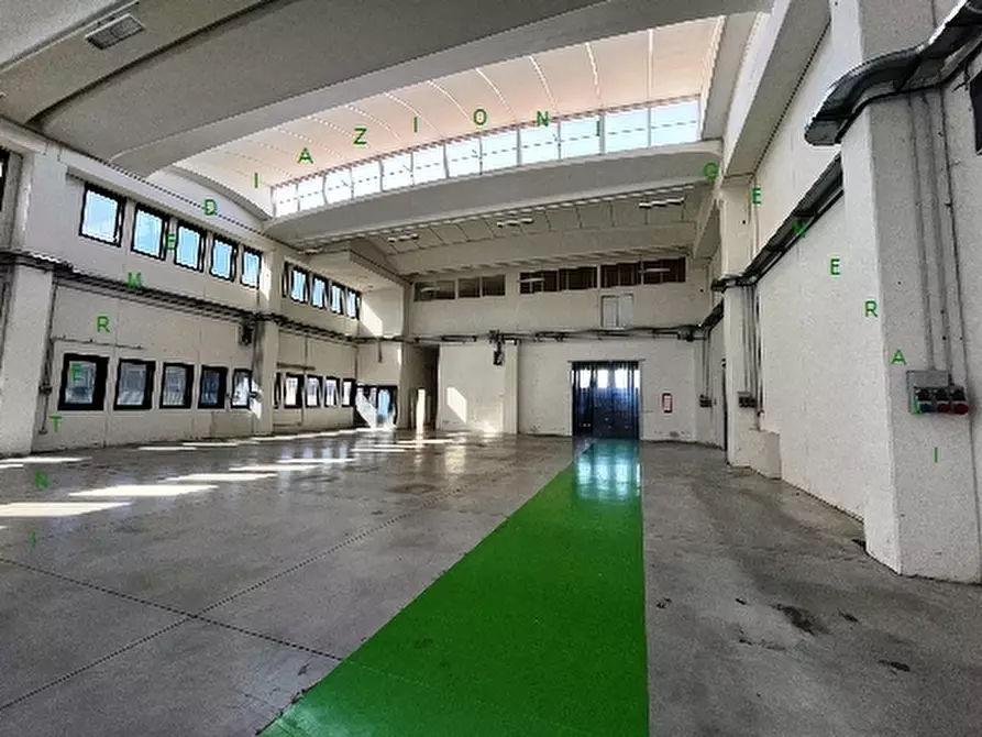 Immagine 2 di Magazzino in affitto  a Scarperia E San Piero