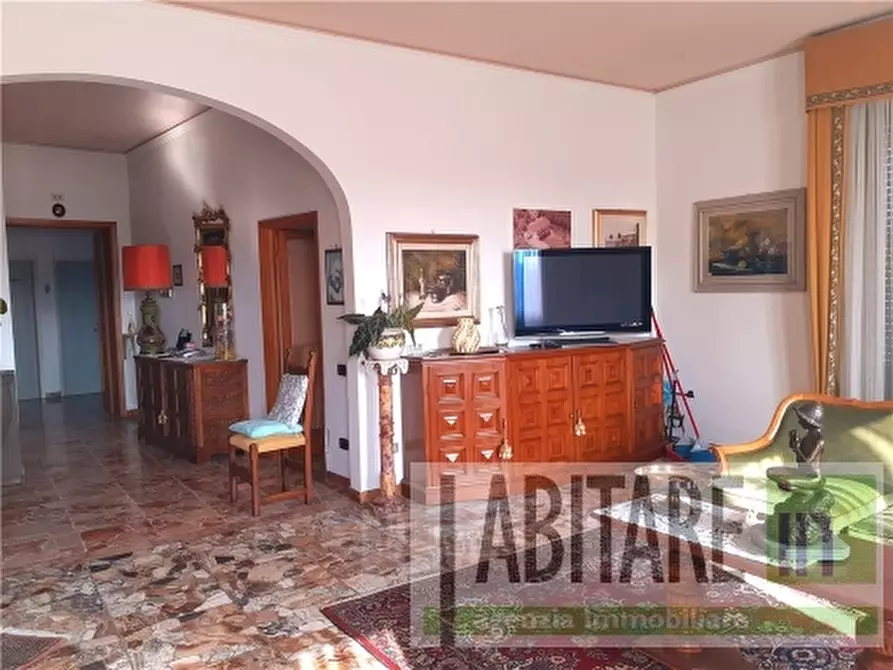 Immagine 6 di Appartamento in vendita  a San Casciano In Val Di Pesa