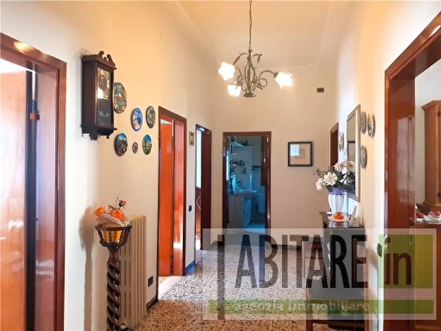 Immagine 2 di Appartamento in vendita  a San Casciano In Val Di Pesa