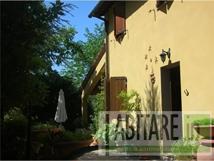 Immagine 4 di Villa in vendita  a Montespertoli