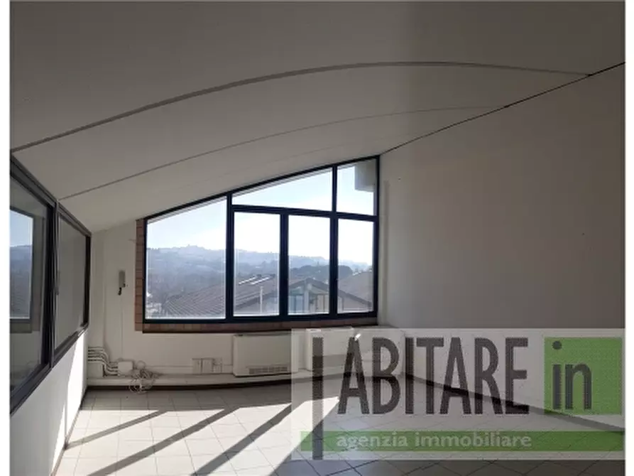 Immagine 5 di Magazzino in affitto  a Montespertoli