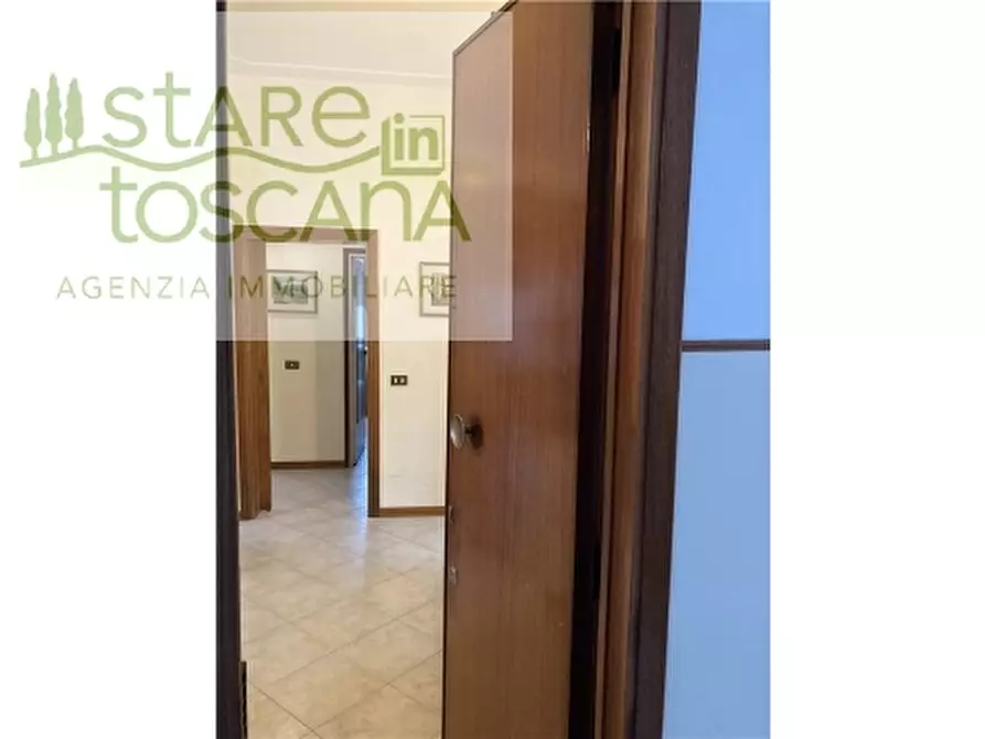 Immagine 4 di Appartamento in vendita  a Scandicci