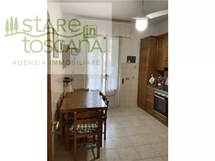 Immagine 10 di Appartamento in vendita  a Scandicci