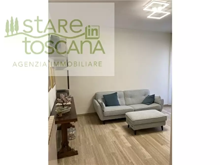 Immagine 2 di Appartamento in vendita  a Scandicci