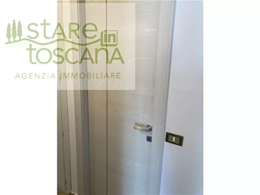 Immagine 11 di Appartamento in vendita  a Scandicci