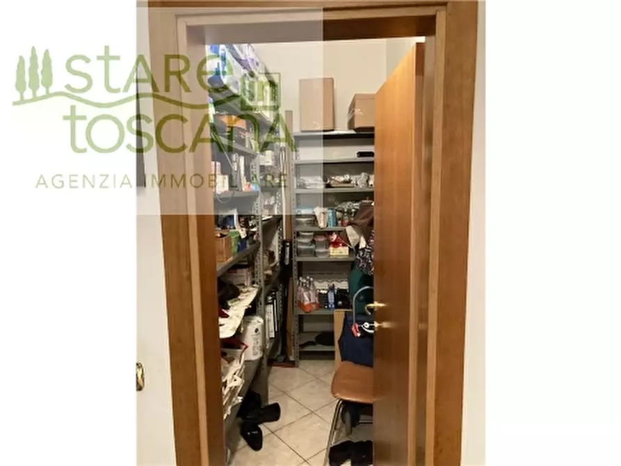 Immagine 23 di Appartamento in vendita  a Scandicci