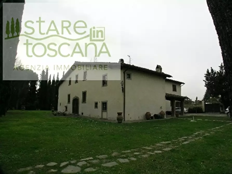 Immagine 3 di Villa in vendita  a Scandicci