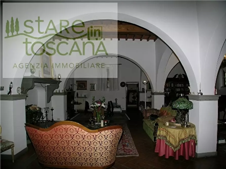 Immagine 11 di Villa in vendita  a Scandicci