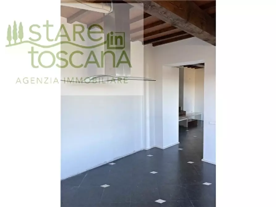 Immagine 11 di Rustico / casale in vendita  a Scandicci