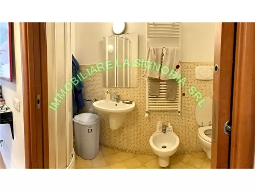 Immagine 5 di Appartamento in affitto  a Firenze