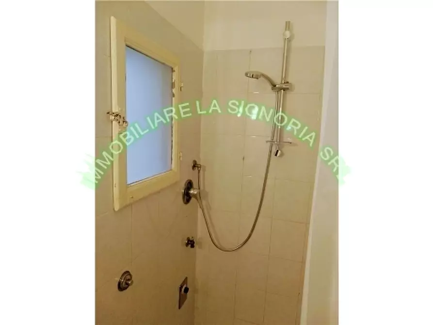 Immagine 17 di Appartamento in affitto  a Firenze