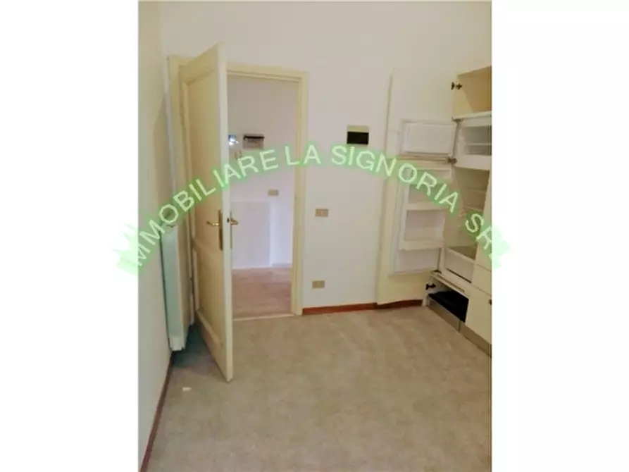 Immagine 21 di Appartamento in affitto  a Firenze