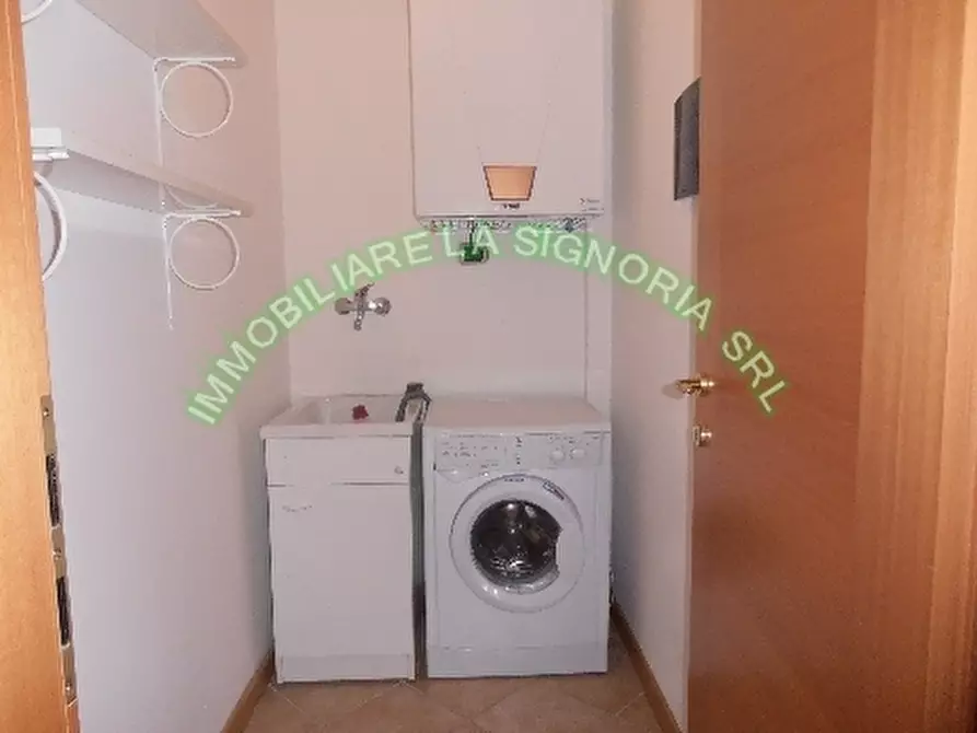 Immagine 21 di Appartamento in affitto  a Firenze